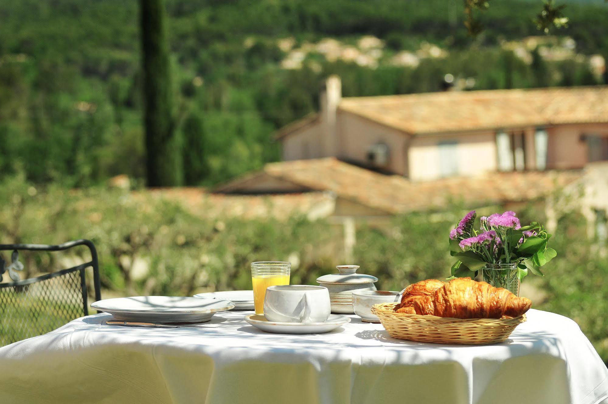 Domaine Rabiega Hotel Flayosc Buitenkant foto